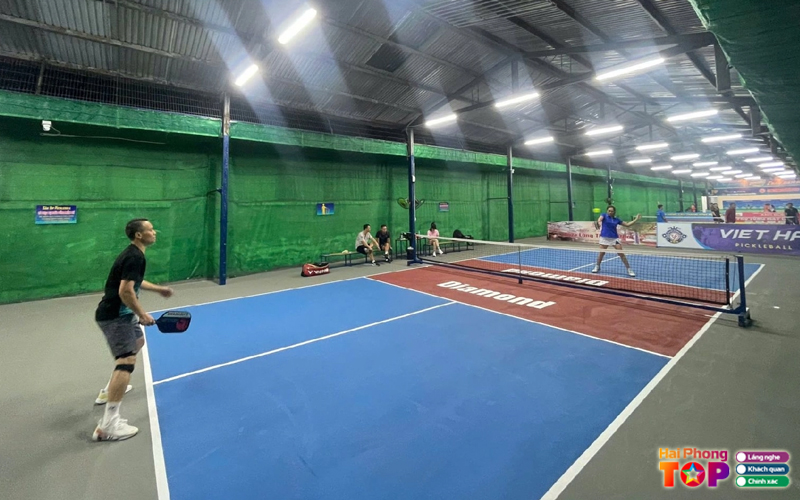 Pickleball-hai-phong-bao-bi-xi-mang-haiphongtoplist