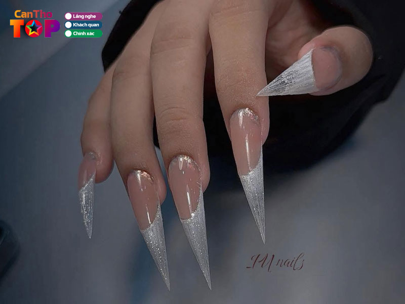 Iu-nails-canthotoplist