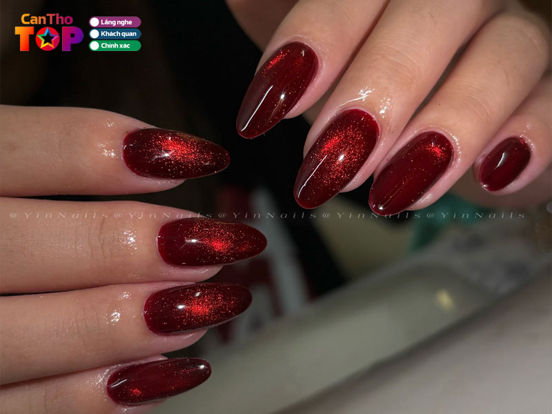 Yin-nails-canthotoplist