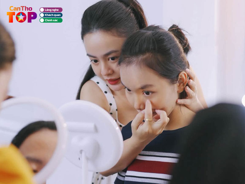 Hoang-my-makeup-academy-canthotoplist