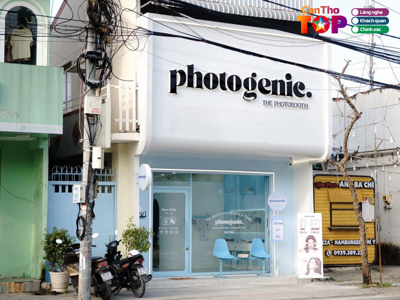 Photogenic-canthotoplist