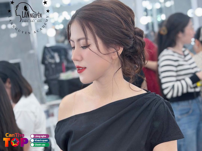 Tiem-make-up-lan-nguyen-canthotoplist